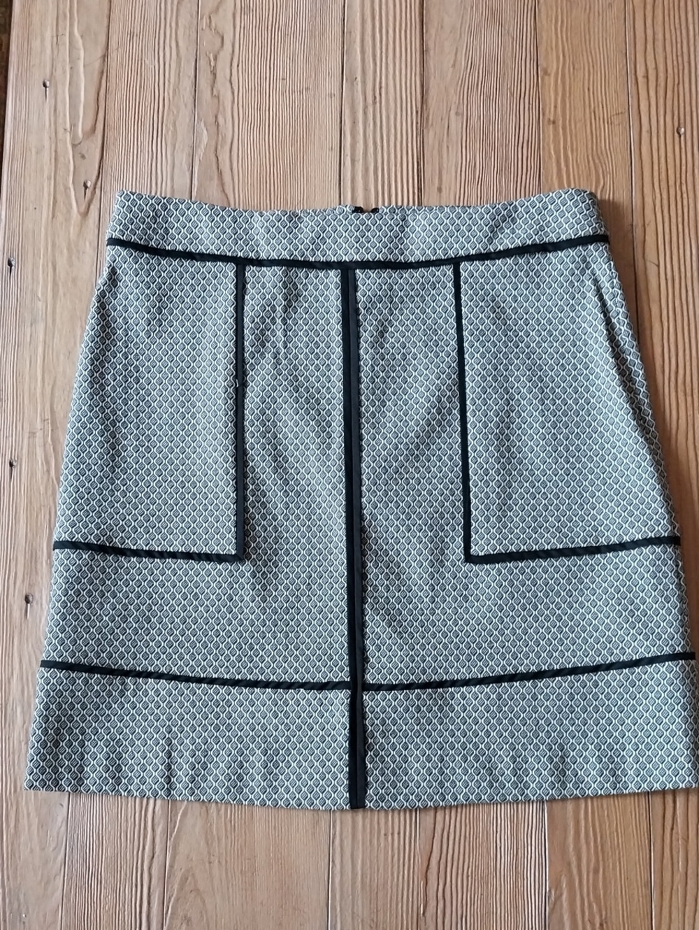 Amanda & Chelsea Black-Trim Mini Skirt